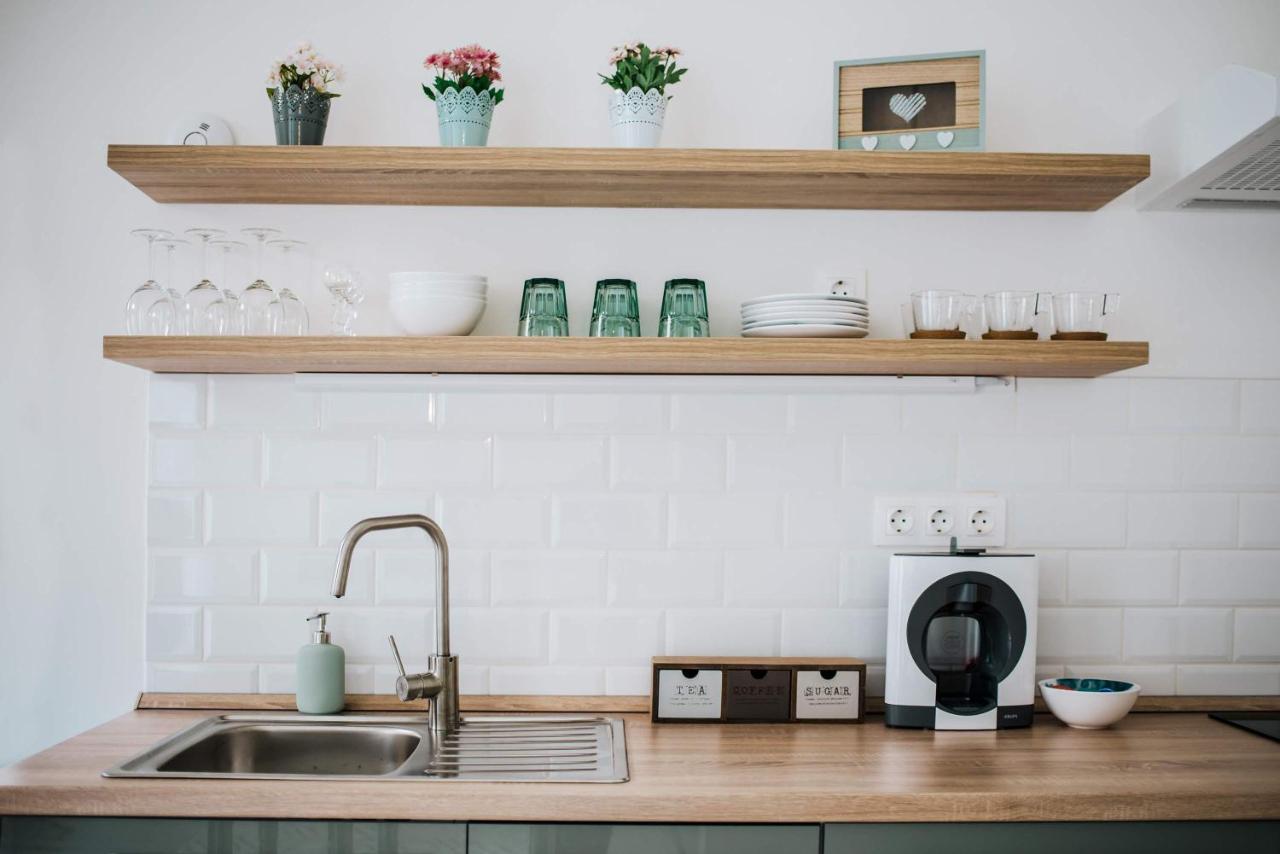 Comfy Apartment At New York Cafe With Aircon Budapest Eksteriør billede