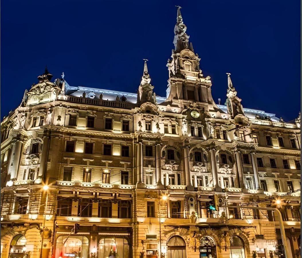 Comfy Apartment At New York Cafe With Aircon Budapest Eksteriør billede